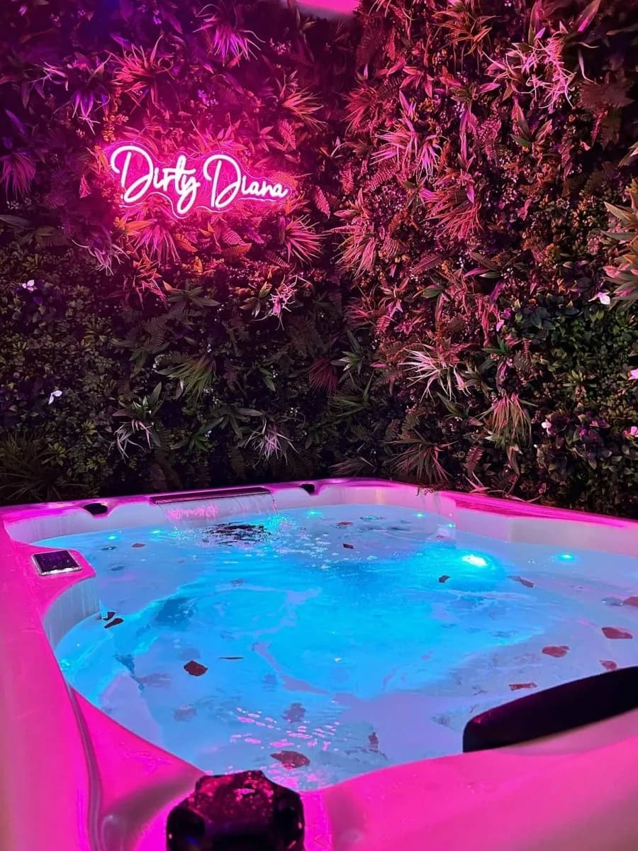 Photo DirtyDiana Love & Spa n°0