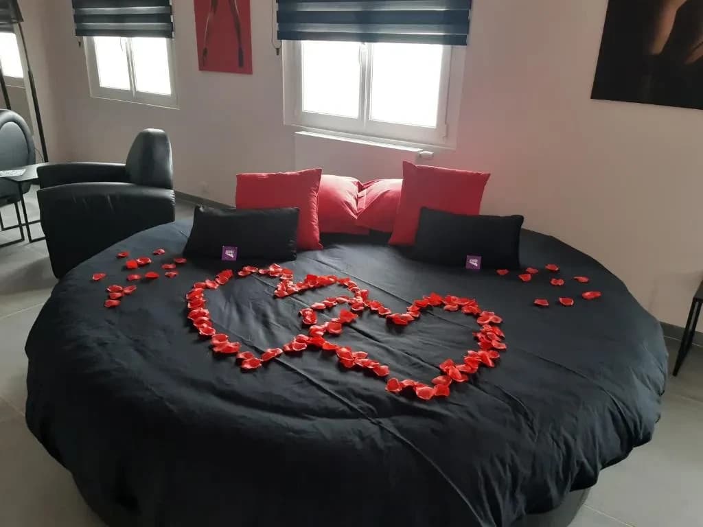 Photo La DS Plaisirs Love room n°9