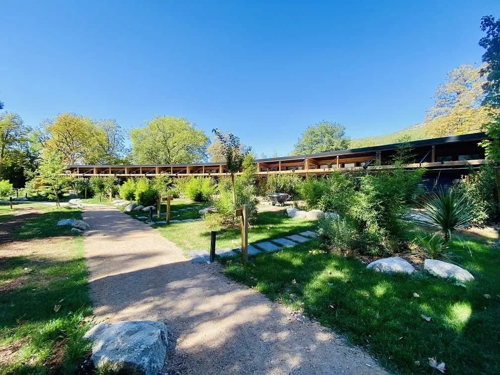 Photo Gîte écolodge avec jacuzzi au Domaine le Vaxergues n°2