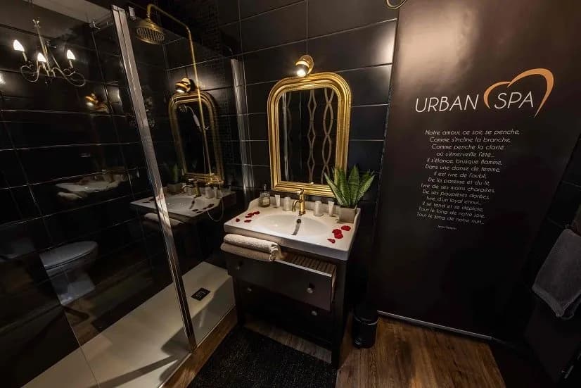Photo Urban spa - Loveroom Romantique Chic n°1