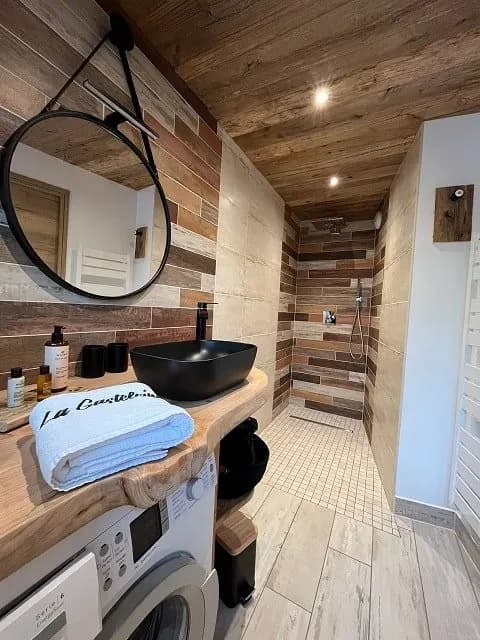 Photo Gîtes de La Gasteleine - Côté SPA Bois n°9