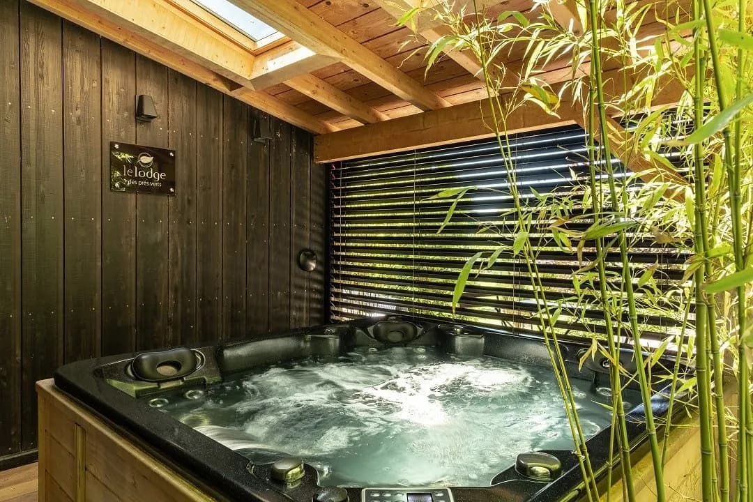 Photo Le Domaine des Prés Verts - Le Lodge n°0