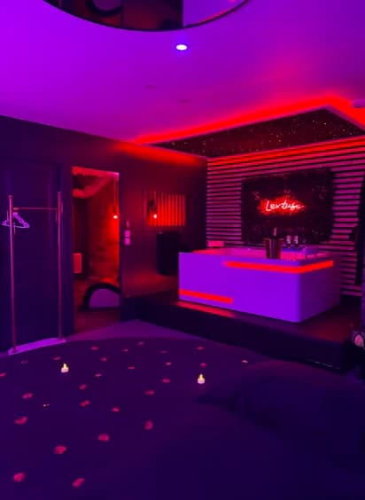 Photo L'everbliss - suite n°2 - plaisir défendu n°0