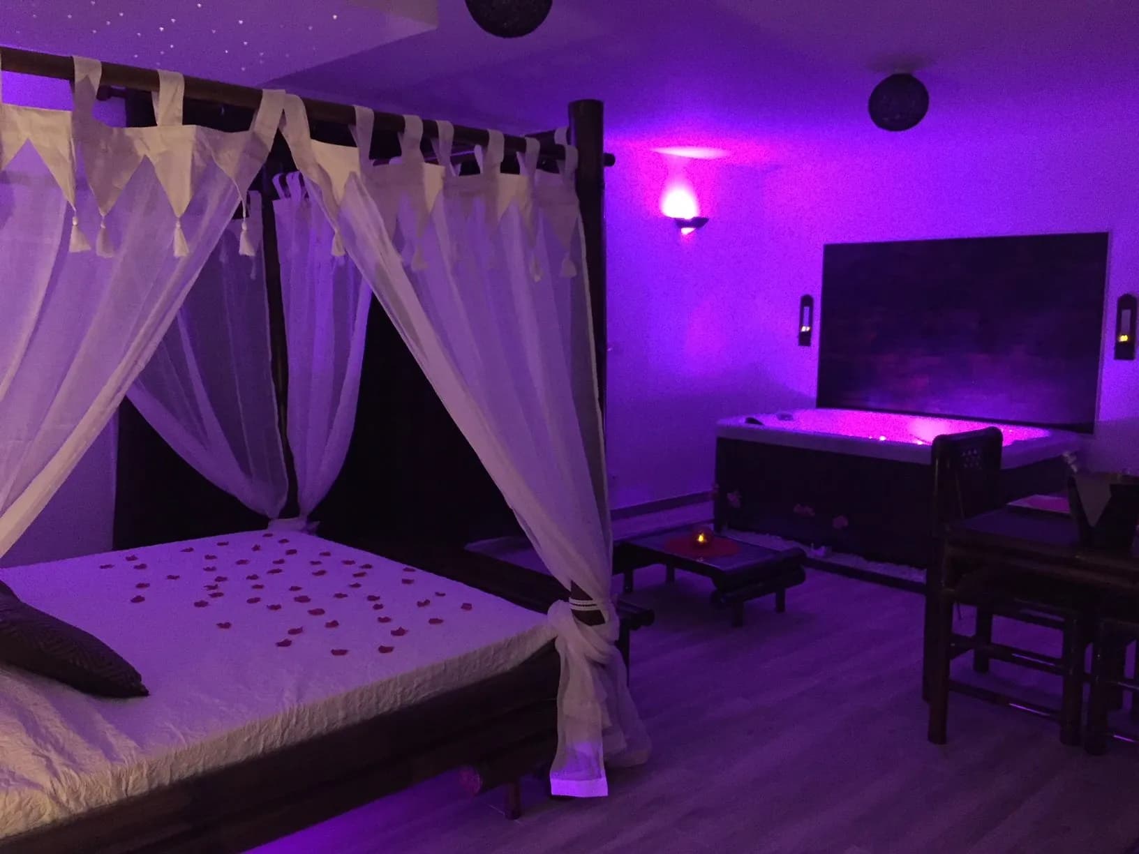 Photo L'INSTANT ROMANTIQUE - La suite Végas n°1