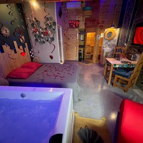 Photo La parenthèse - Love room Pool Spa n°4