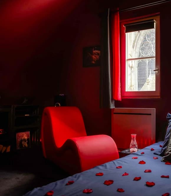 Photo Urban spa - Loveroom 3 Nuances de Plaisirs n°5
