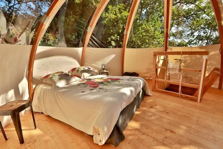 Photo Domaine de la tuilière - Wigwam perché avec Spa privatif n°10