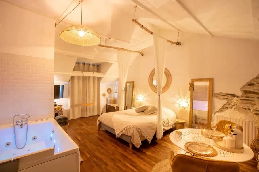 Photo Les petits plaisirs - Love room Bohême n°1